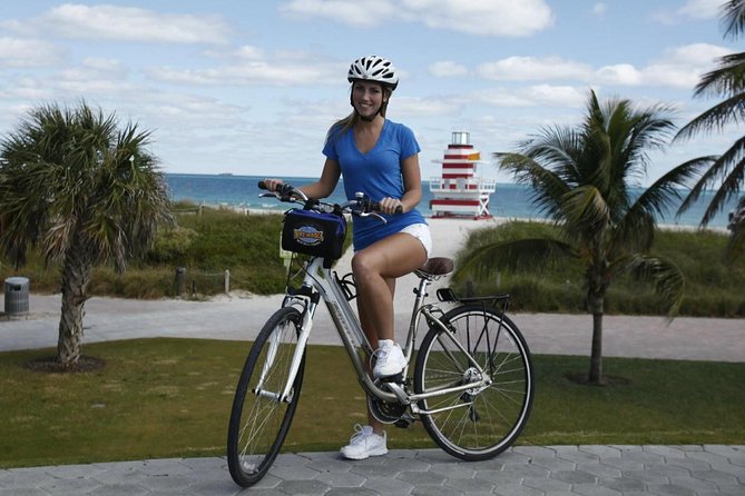 Miami Beach Bike Tour - Casa Casuarina and the Former Versace Mansion