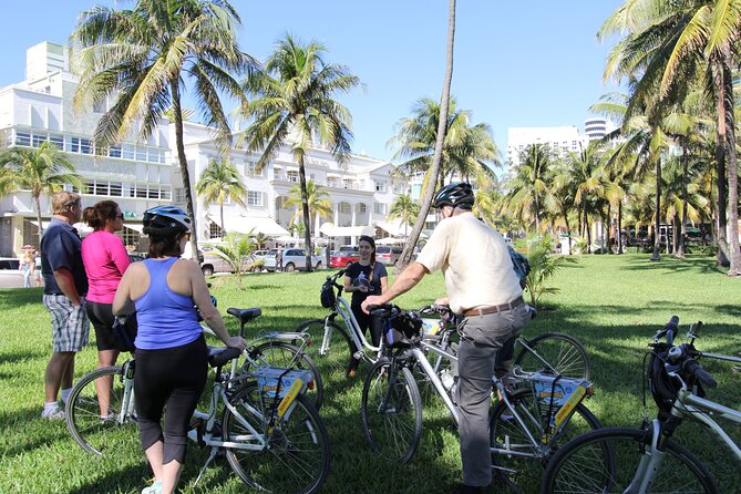 Miami Beach Bike Tour - Nikki Beach, Monty’s, and the Way to South Pointe Park
