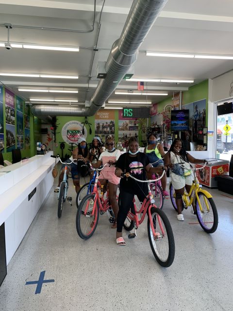Miami: South Beach Bike Rental - Lincoln Road for shopping and a change of pace