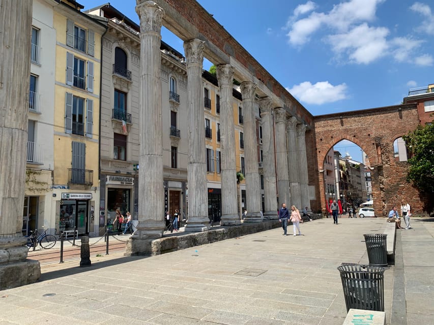 Milan: City Highlights Bike Tour - Pace, traffic, and physical demands