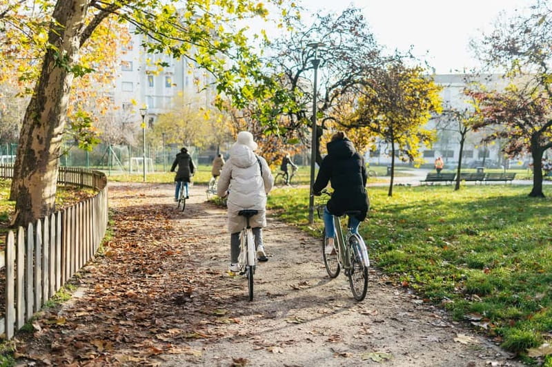 Milan: Hidden Gems Guided Bike Tour - Quiet courtyards and the Monumental Cemetery