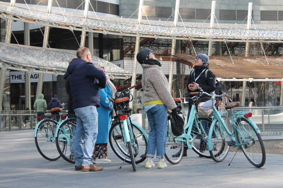 Milan: Highlights and Hidden Gems Guided Bike Tour - Castello Sforzesco and Parco Sempione