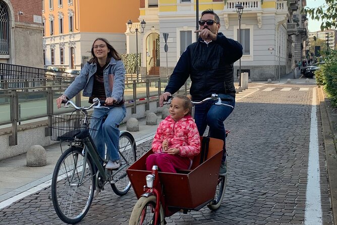 Milan's Hidden Gems: Unique Bike Tour (ENG, NL) - Piazza della Conciliazione and Milan’s elegant side