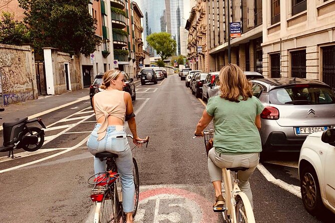 Milan's Hidden Gems: Unique Bike Tour (ENG, NL) - CityLife, a sharp change of scenery