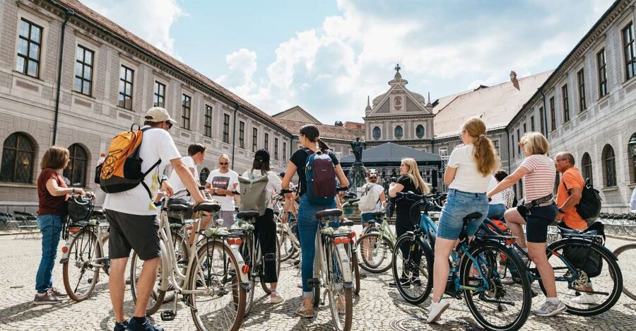 Munich 3-Hour Guided Bike Tour - Why a bicycle works so well in Munich