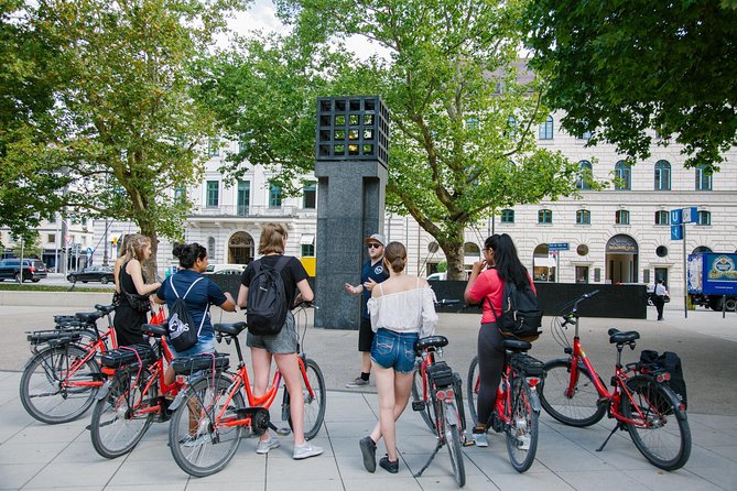 Munich City Bike Tour + Beer Garden Lunch Stop - The Deutsches Museum and the finish at Karlsplatz