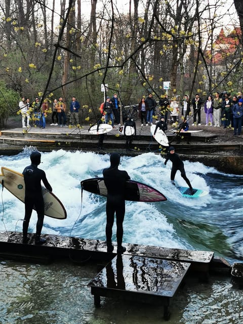 Munich: Mini Classic Bike Tour with Beer Garden Stop at 4 PM - Hofgarten offers a quieter turn
