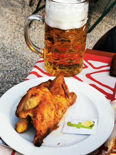 Munich: Mini Classic Bike Tour with Beer Garden Stop at 4 PM - What the guide adds to the ride
