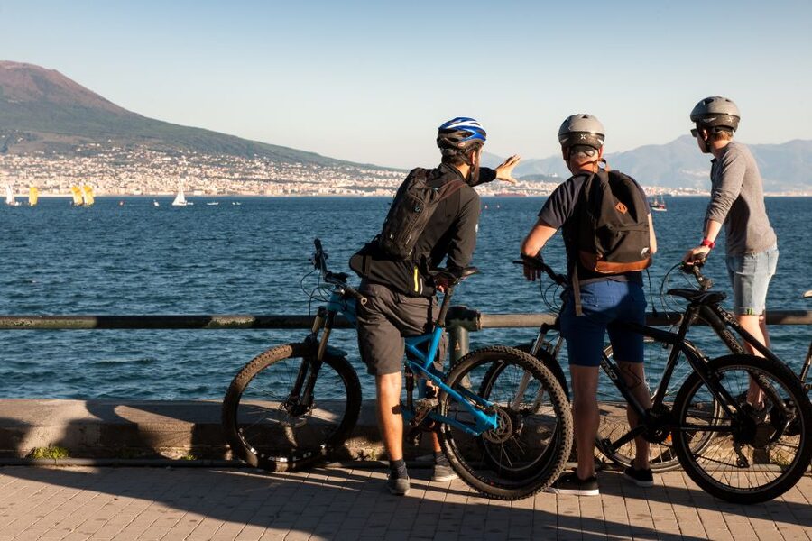 Naples: City Highlights Guided Bike Tour - Standard bike or extra-cost e-bike?