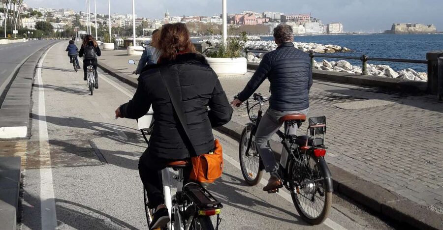 Naples: Sightseeing Tour by E-Bike - Starting at Spaccanapoli and Piazza del Municipio