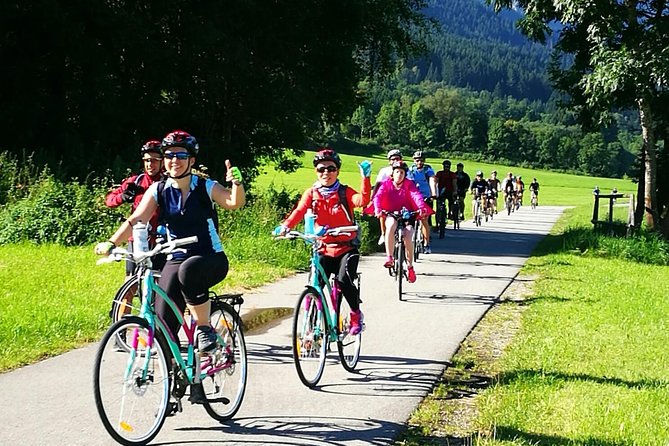 Neuschwanstein Castle by Bus Incl. Bike Ride or Hohenschwangau - Lunch at the Schwangau Brewery