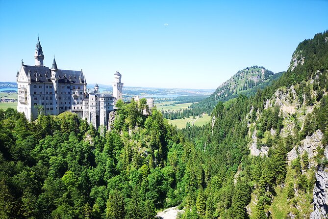 Neuschwanstein Castle by Bus Incl. Bike Ride or Hohenschwangau - Hohenschwangau as the Non-Cycling Choice