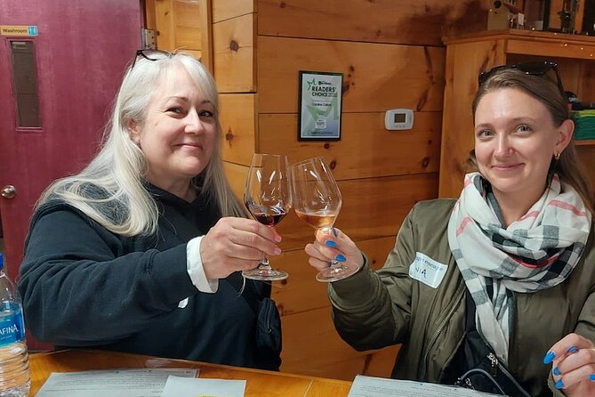Niagara-on-the-Lake Cycle and Wine-Tasting Tour with Optional Lunch - My call: book it for the route, not only the wine