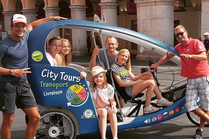 Nice: private guided Tour by electric taxi bike - The 45-minute French Riviera Tour