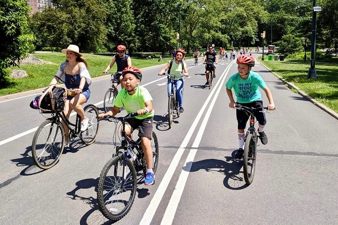 NYC Central Park Bicycle Rentals - Picking Up Your Bike on 7th Avenue