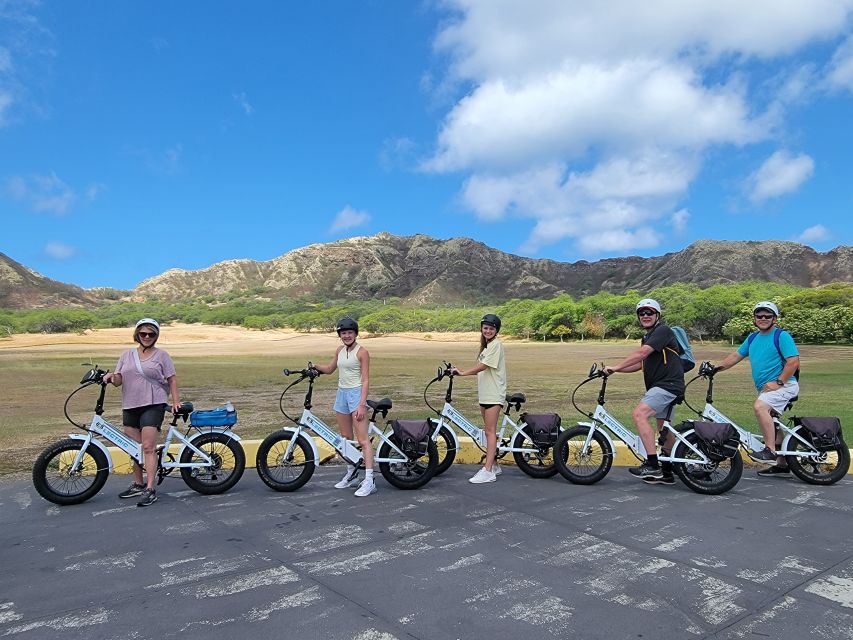 Oahu: Diamond Head E-bike Scenic Ride - Rolling out through Waikiki