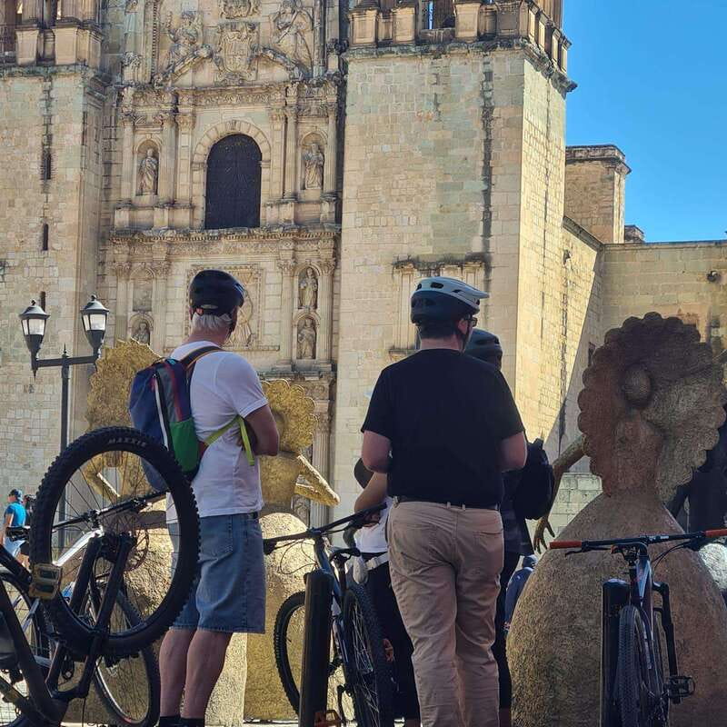 Oaxaca City: Bike Tour with Professional Guide+Art workshop - La Soledad: the final landmark before riding back
