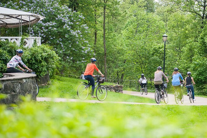 Oslo Highlights Bike Tour - Starting in central Oslo
