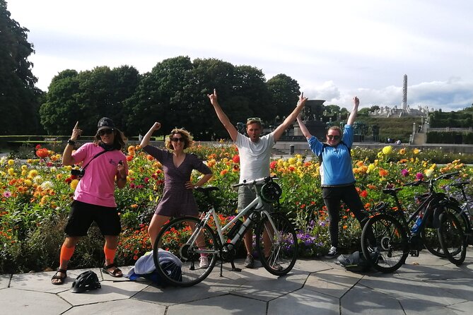 Oslo Highlights Bike Tour - City Hall and Karl Johans gate