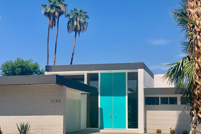 Palm Springs Modernism Architecture & History Bike Tour - Bikes, water, heat, and the real cost