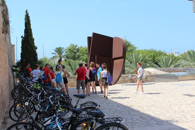 Palma de Mallorca Easy Bike Tour (Small Groups) - Parc de la Mar and the postcard view of La Seu