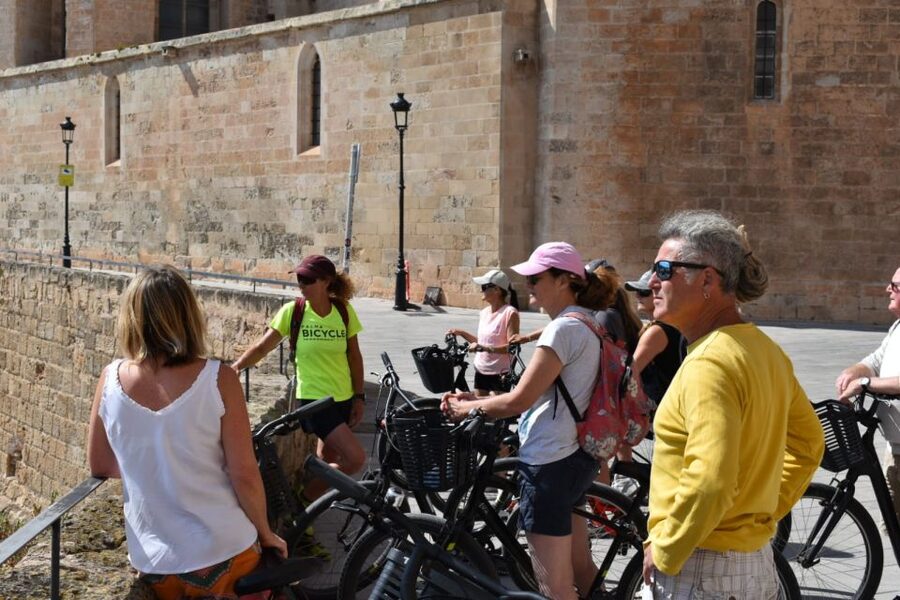 Palma de Mallorca: Guided Bicycle Tour - Why cycling works so well in Palma