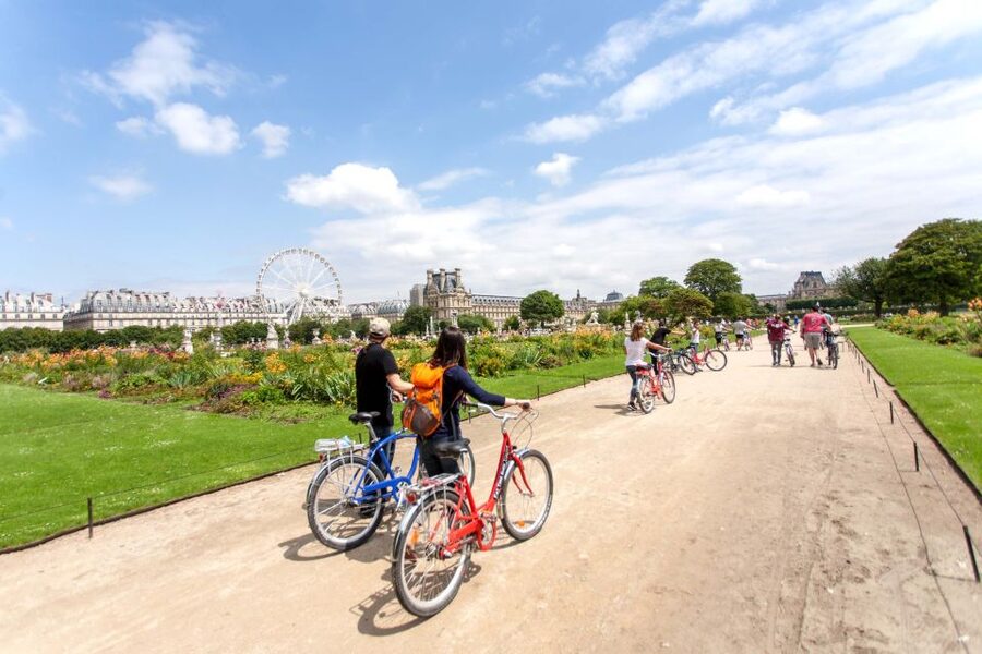 Paris Bike Tour: Eiffel Tower, Place de la Concorde & More - What the three-and-a-half-hour pace feels like