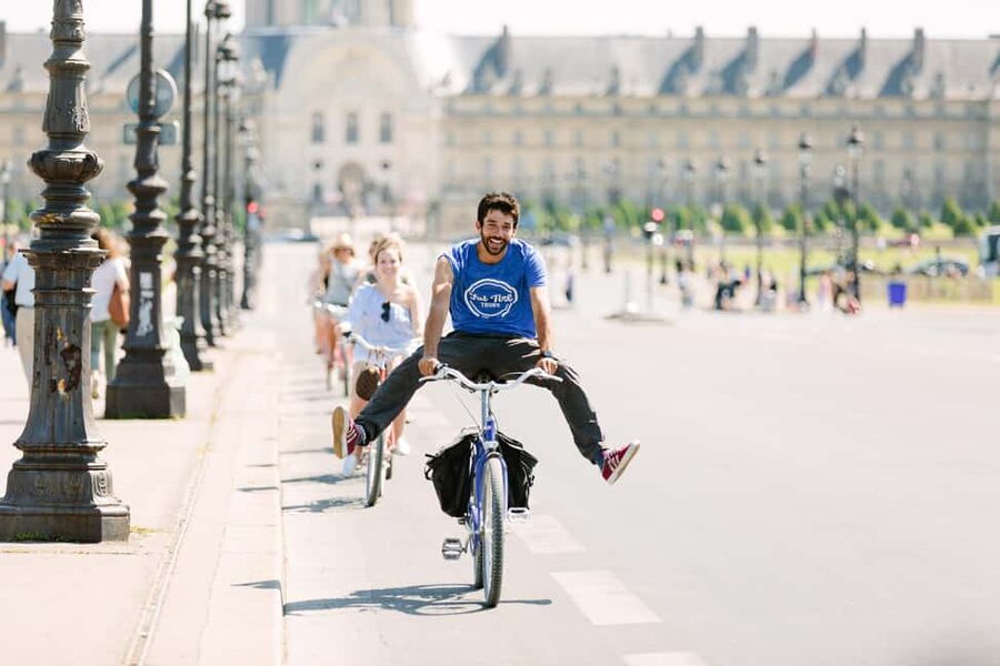 Paris Bike Tour: Eiffel Tower, Place de la Concorde & More - Starting at Fat Tire Tours near Dupleix
