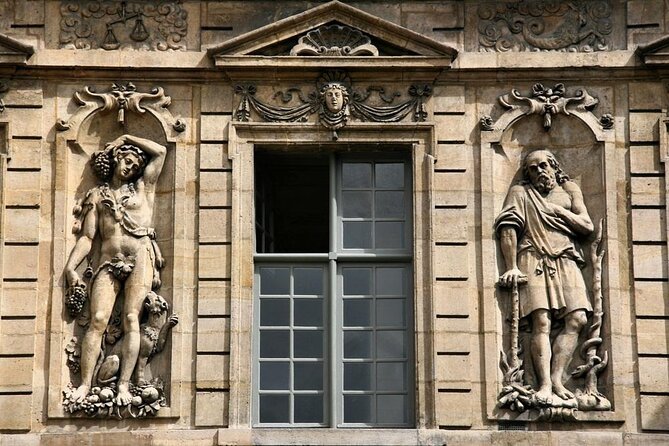 Paris Bike Tour Hidden Secrets in the Latin Quarter & Le Marais neighborhoods - A four-hour ride through Paris’s older neighborhoods