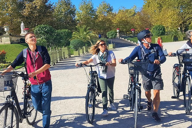 Paris: Charming Nooks and Crannies Bike Tour - Odéon and Luxembourg Garden