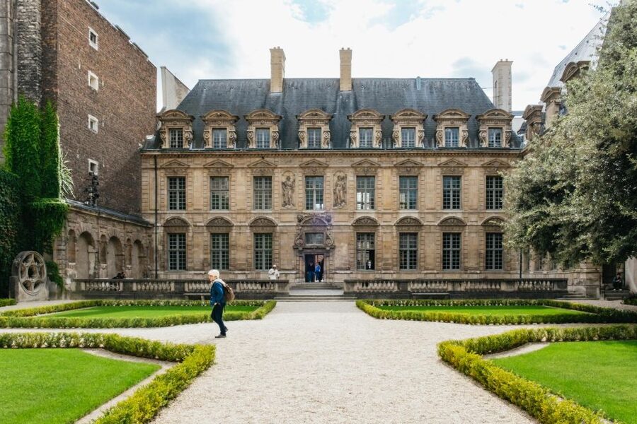 Paris: Charming Nooks and Crannies Bike Tour - The Sorbonne and the Latin Quarter