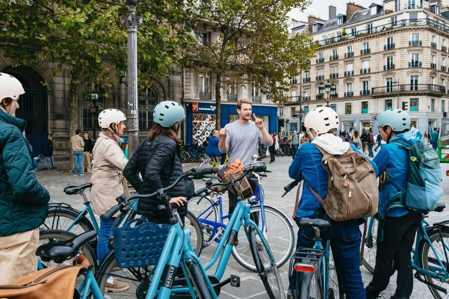 Paris: Charming Nooks and Crannies Bike Tour - The guides make the biggest difference