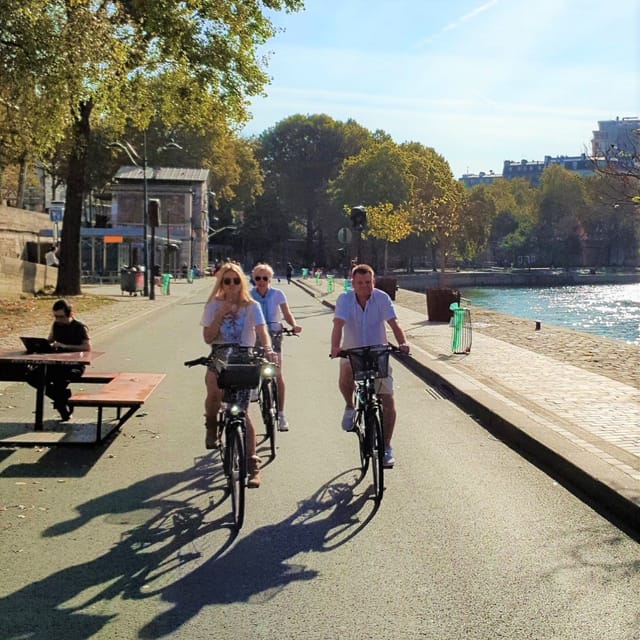 Paris: City Treasures Bike Tour - Timing, breaks, and family comfort