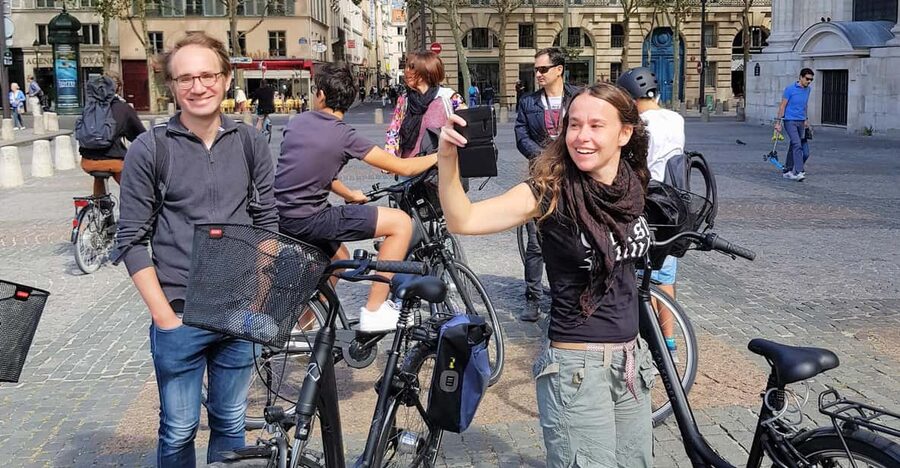 Paris: City Treasures Bike Tour - Along the Seine and through old Paris