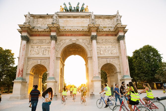 Paris Evening Snapshot Bike Tour - What the two-hour format gives you