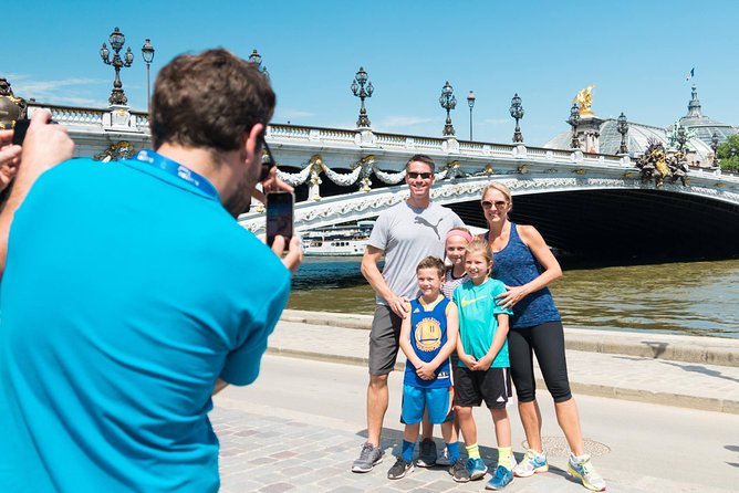 Paris Highlights Bike Tour: Eiffel Tower, Louvre and Notre-Dame - The Louvre and Musée d’Orsay without the crowds inside