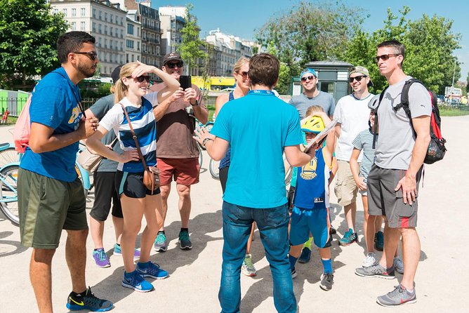Paris Highlights Bike Tour: Eiffel Tower, Louvre and Notre-Dame - Eiffel Tower to Notre-Dame, the opening stretch
