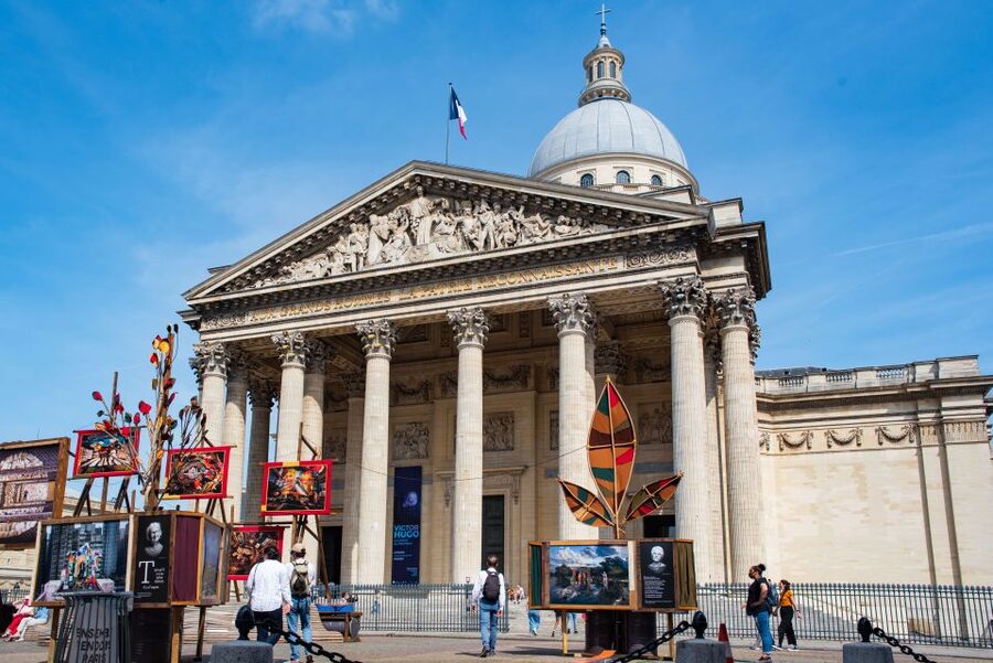 Paris: Scenic E-bike tour with optional Seine Cruise - Luxembourg Gardens and the climb into the Latin Quarter