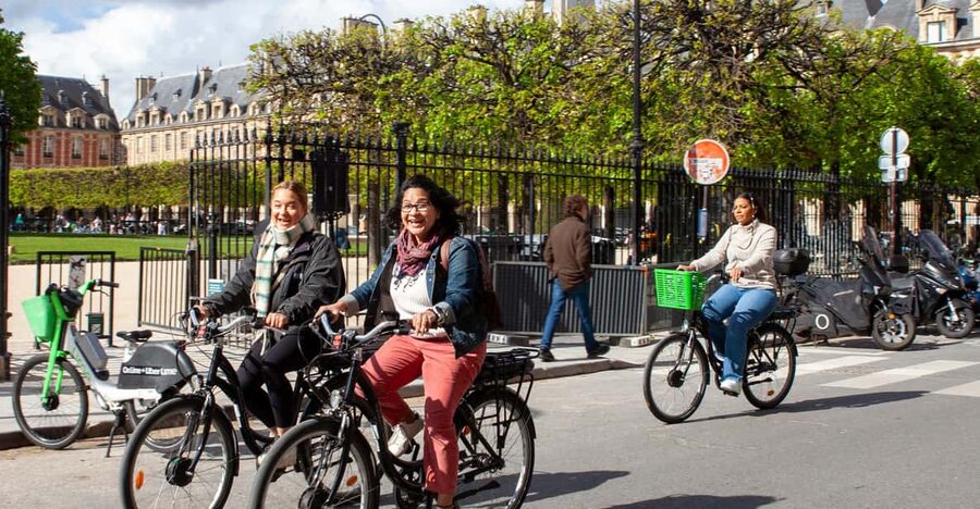Paris: Scenic E-bike tour with optional Seine Cruise - The Louvre, Tuileries, and Palais-Royal