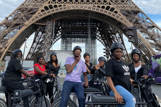 Paris Sightseeing Family Friendly Guided Electric Bike Tour - A calmer stretch beside the Seine