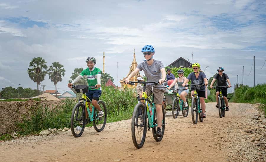 Phnom Penh: Silk Islands Half-Day Bike Tour - The tofu-skin workshop shows everyday Cambodian enterprise