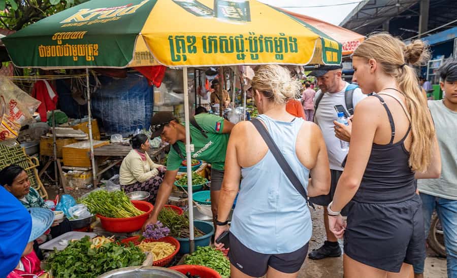 Phnom Penh: Silk Islands Half-Day Bike Tour - Guide quality and the small-group advantage