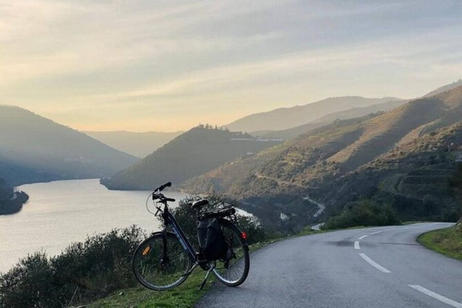 Porto: 1 to 4 Day Electric Bicycle Rental - From the city center toward Foz