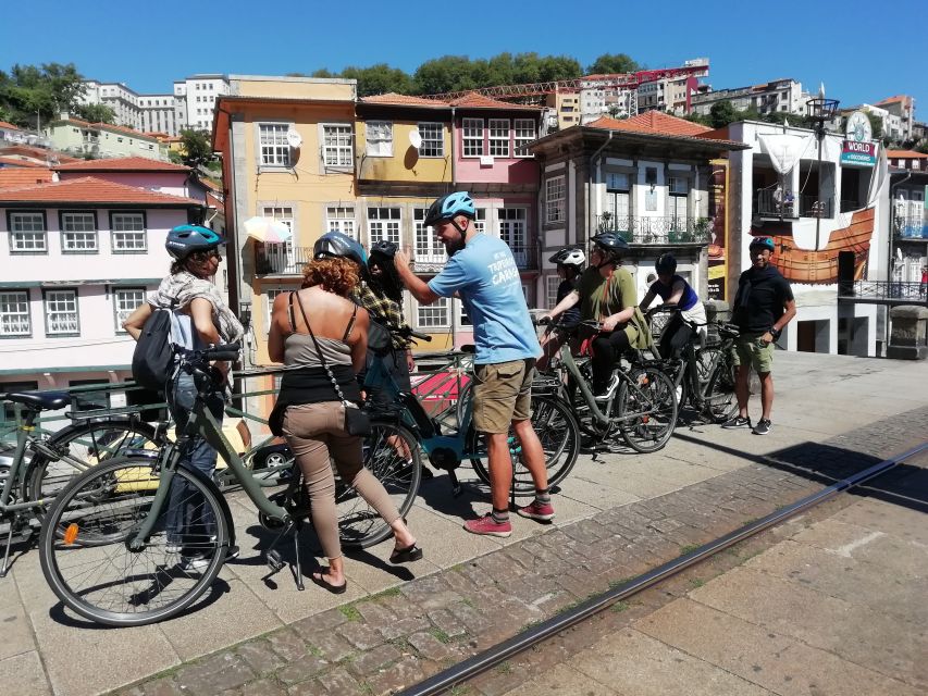 Porto: City Highlights 3-Hour Guided Electric Bike Tour - What the guides add to the ride