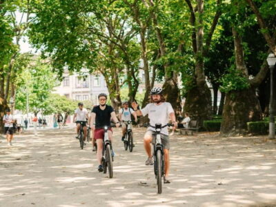 Highlights in 3 Hours E-Bike Tour
