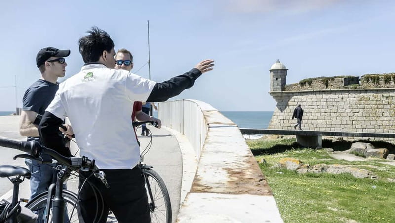 Porto Private E-Bike Tour: Douro River, Parks & Beaches - From a street-art mural to the Douro