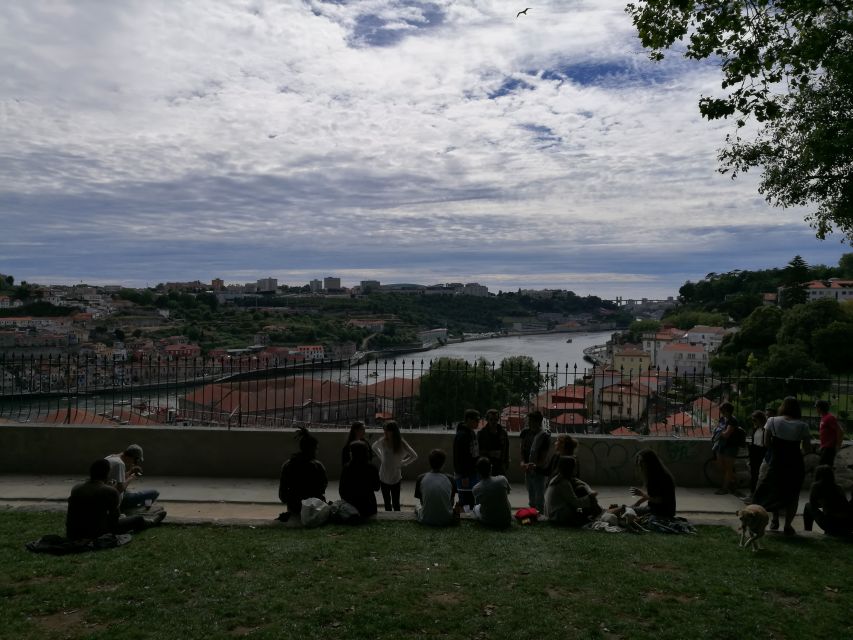Porto: Riverside Panoramic E-Bike Tour - What the e-bike changes