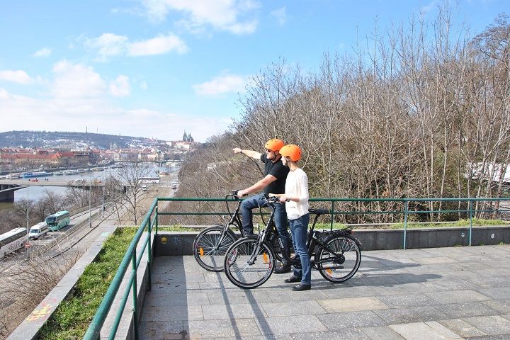 Prague 3-Hour Sightseeing Tour by Electric Bike - Why an electric bike is smart in Prague