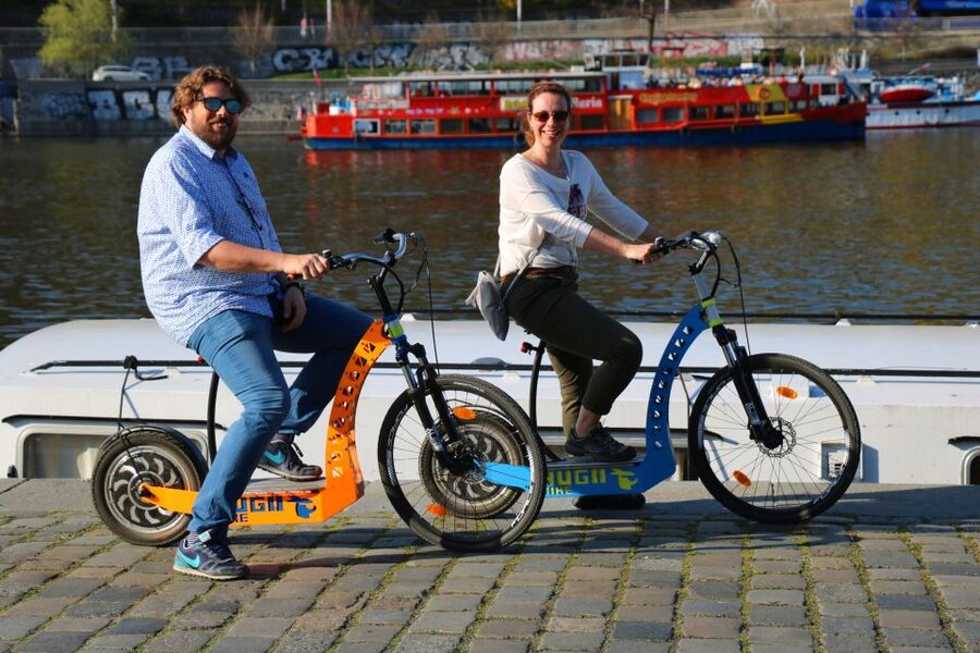 Prague: Highlights Tour on e-Scooter or eBike - Key points at a glance