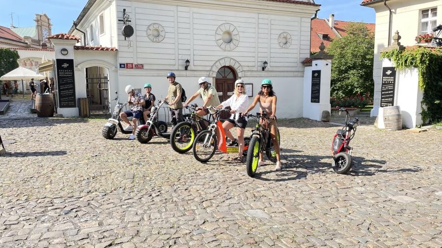 Prague: Highlights Tour on e-Scooter or eBike - Odd corners and David Cerny’s statues